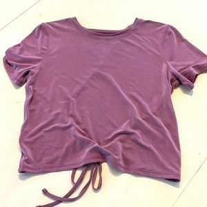 Lululemon RARE DISCONTINUED T SHIRT SIZE 6